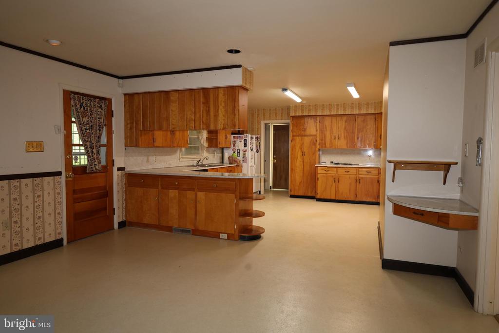 12919 THE TERRACE