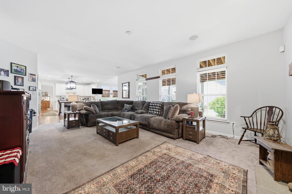 20025 BABYLON COURT