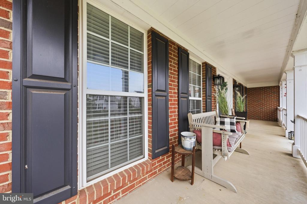 20025 BABYLON COURT