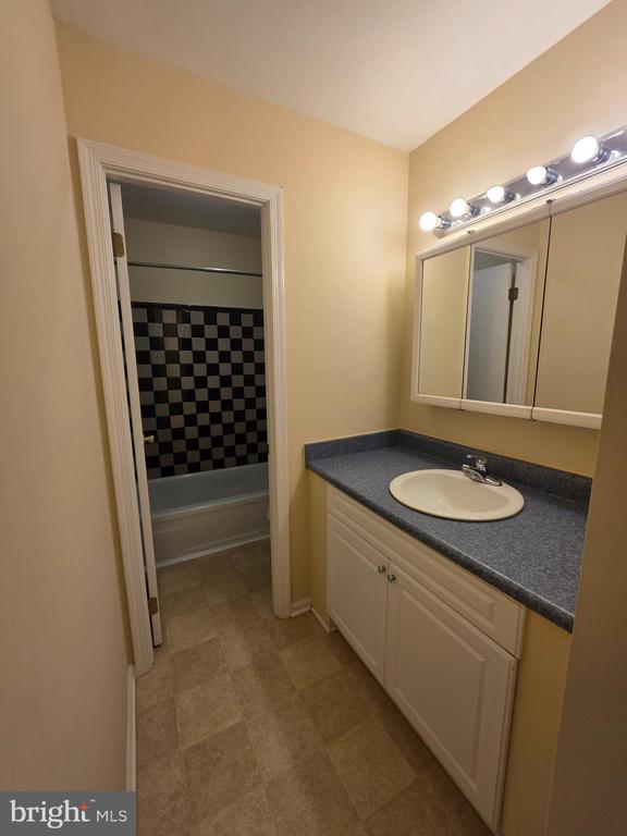 1012 BRINKER DRIVE 201 201