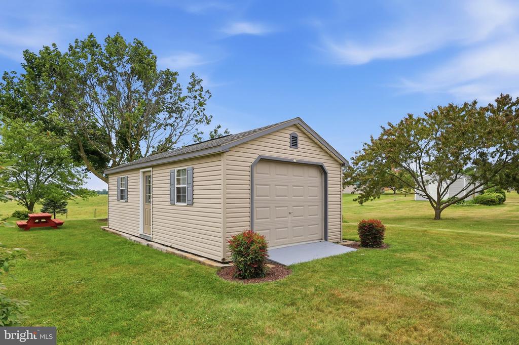 16913 FAIRVIEW ROAD