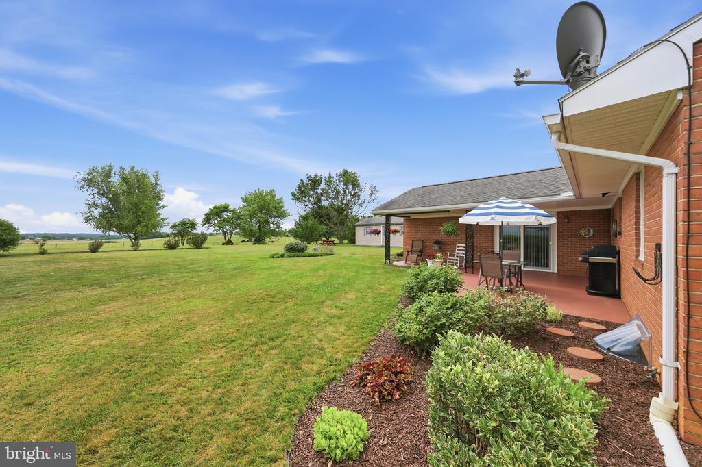 16913 FAIRVIEW ROAD