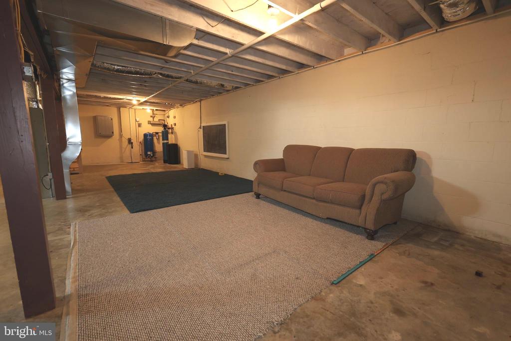 19857 LEMUEL LANE