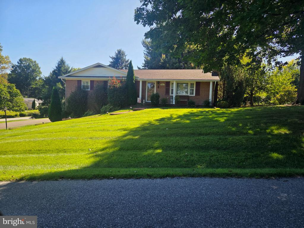 117 GREENWOOD DRIVE