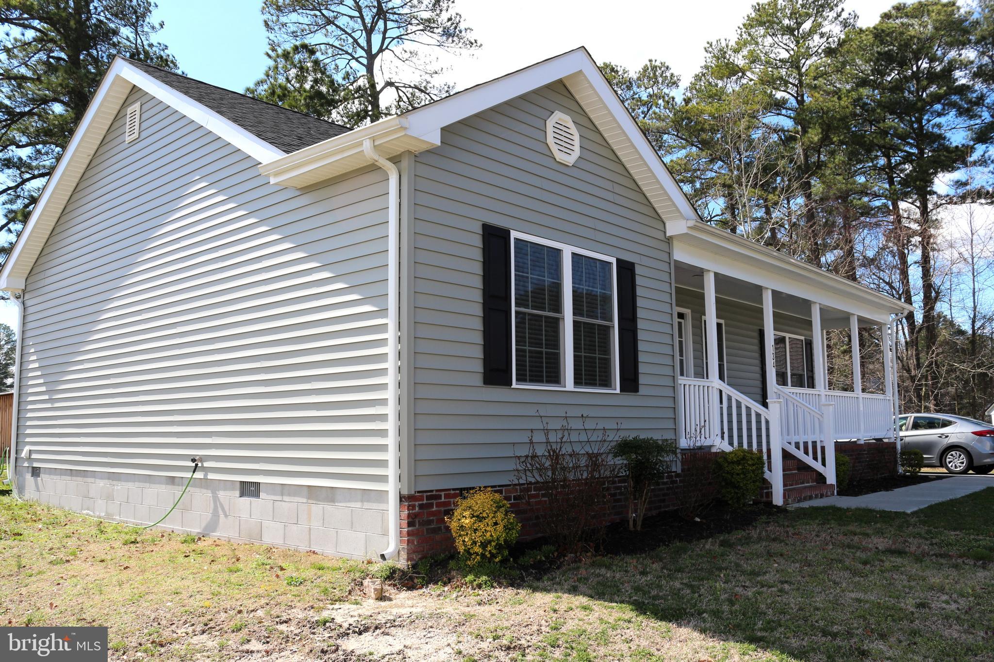 134 WILLOWTREE LANE