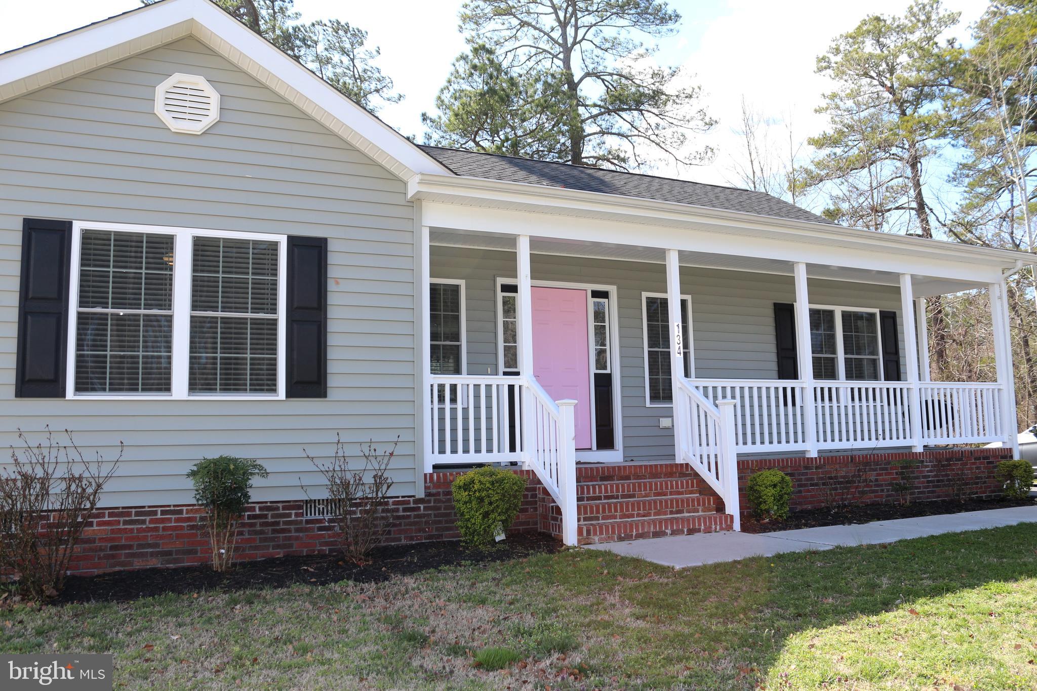 134 WILLOWTREE LANE