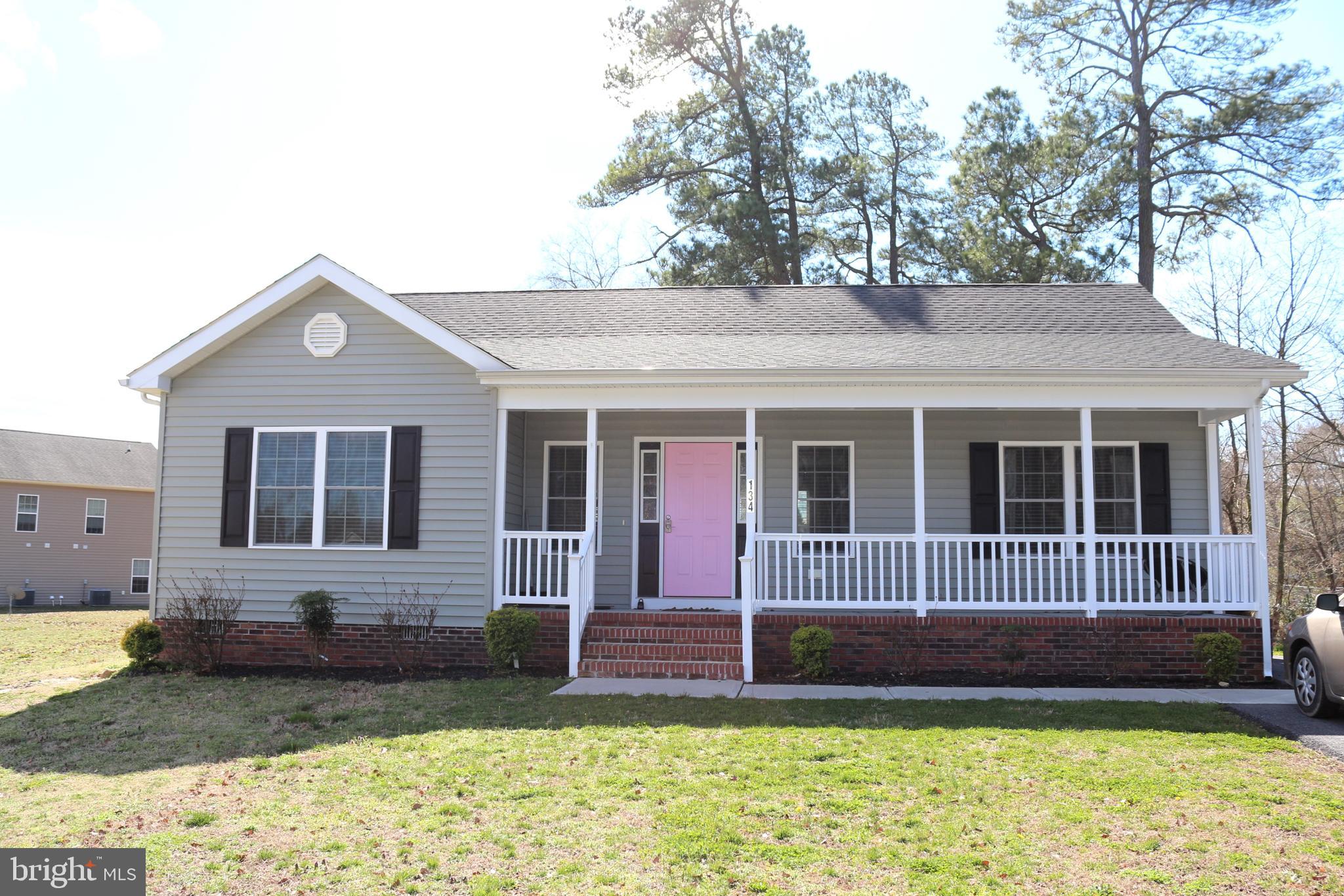 134 WILLOWTREE LANE
