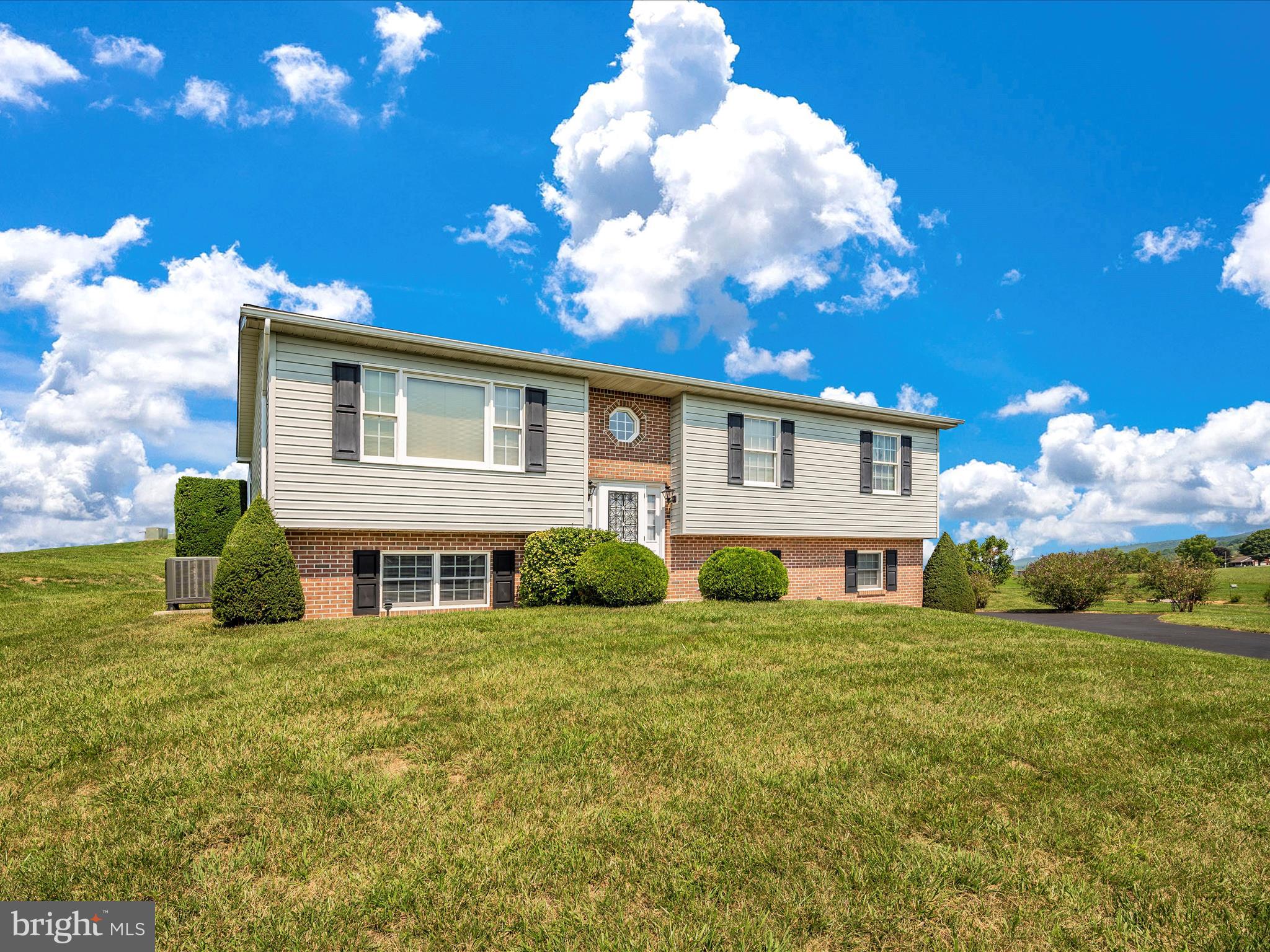 12885 SPRING AIRE CIRCLE