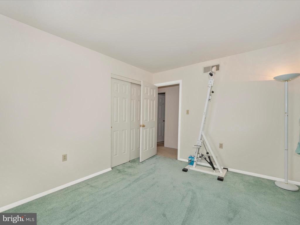 12885 SPRING AIRE CIRCLE