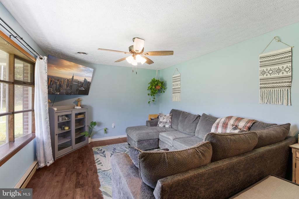 35 HEARTHSIDE DRIVE