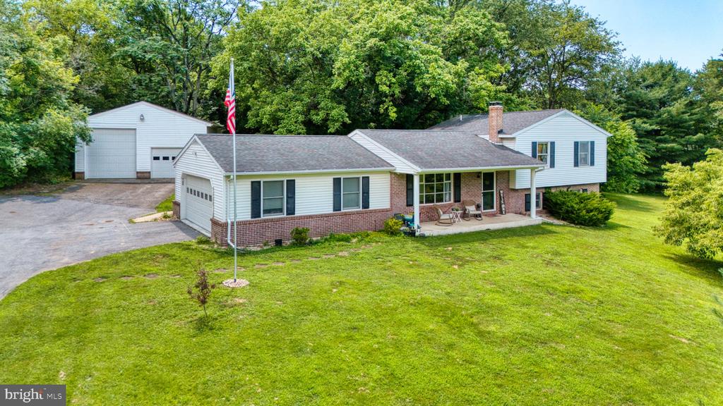 35 HEARTHSIDE DRIVE