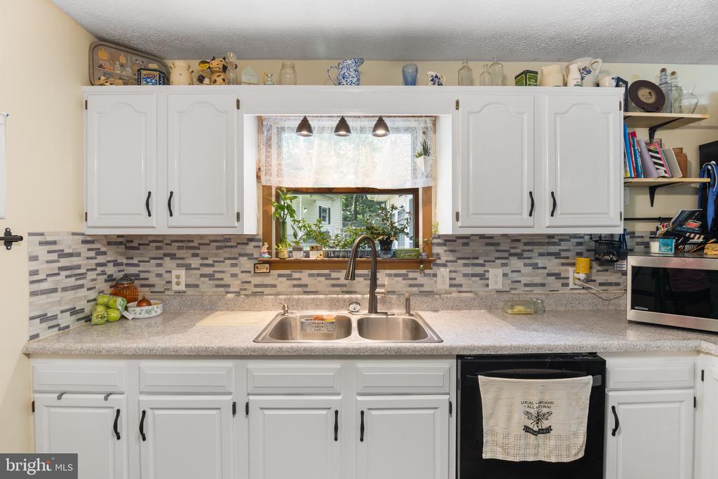 35 HEARTHSIDE DRIVE