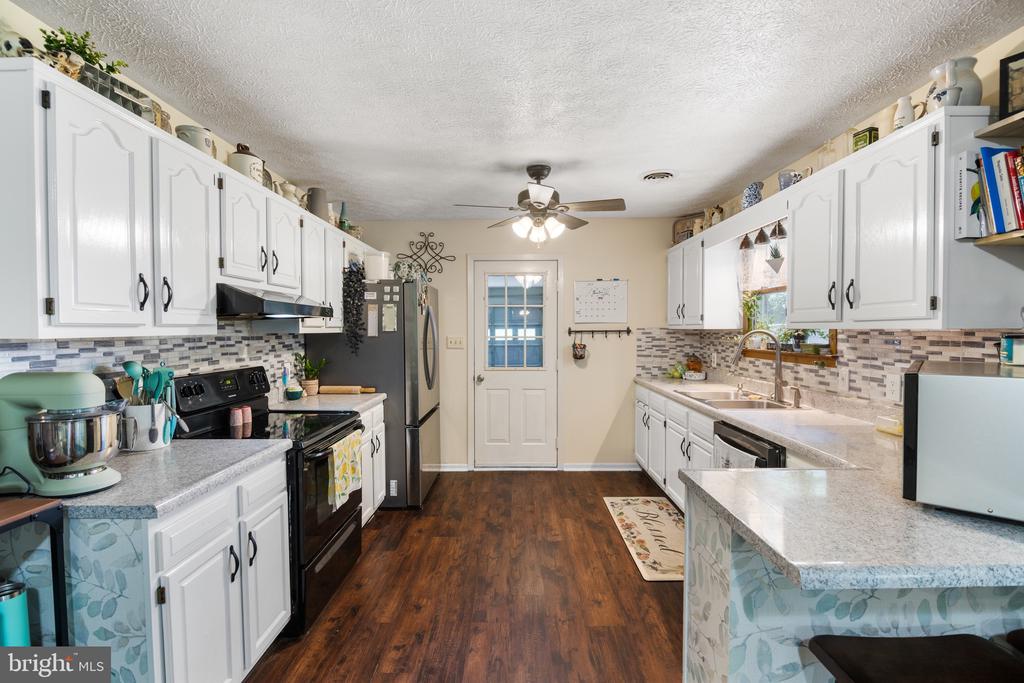 35 HEARTHSIDE DRIVE