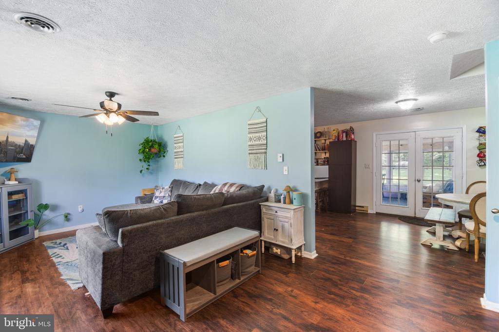35 HEARTHSIDE DRIVE