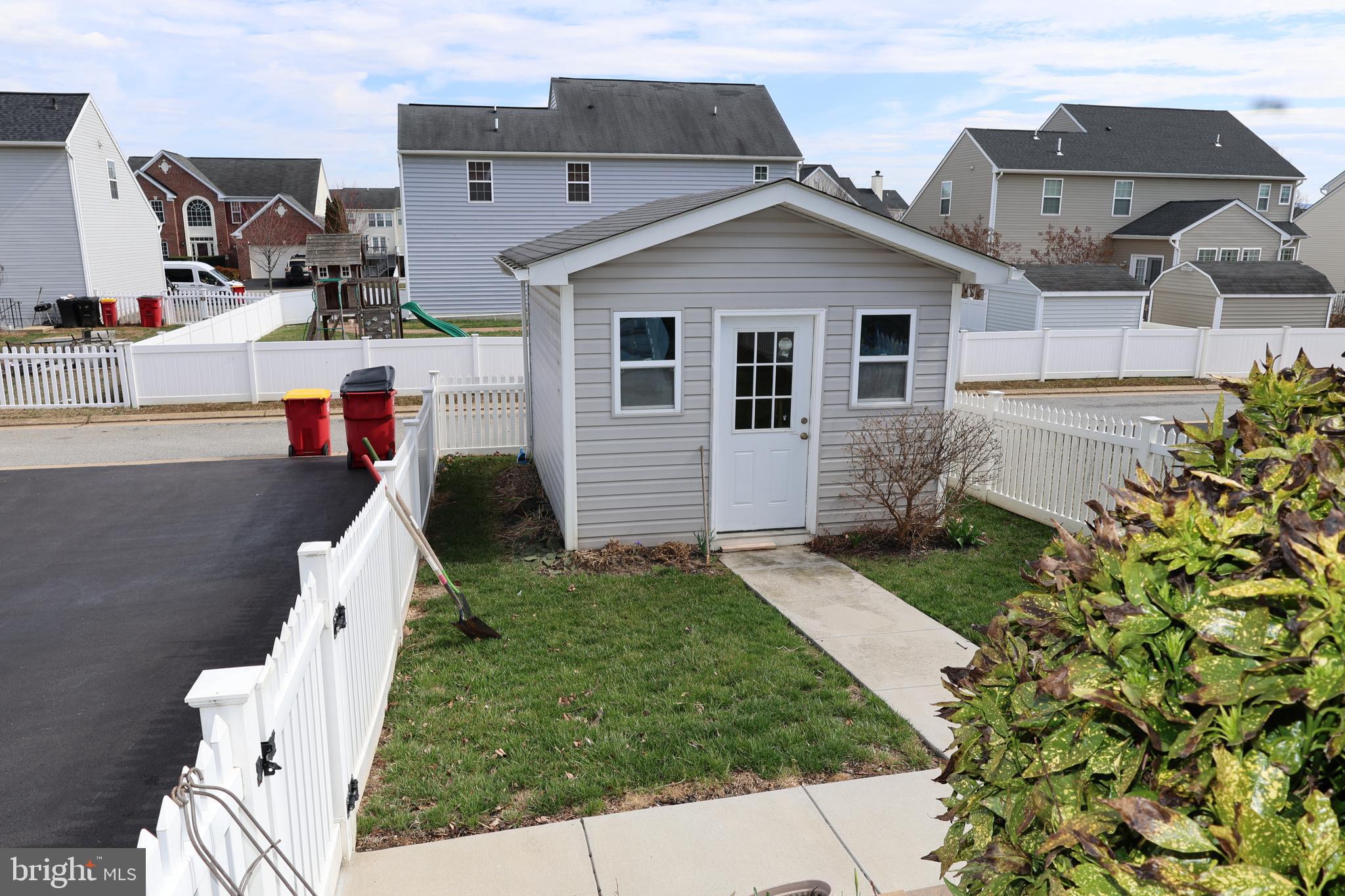 1224 N FAIRFAX BOULEVARD