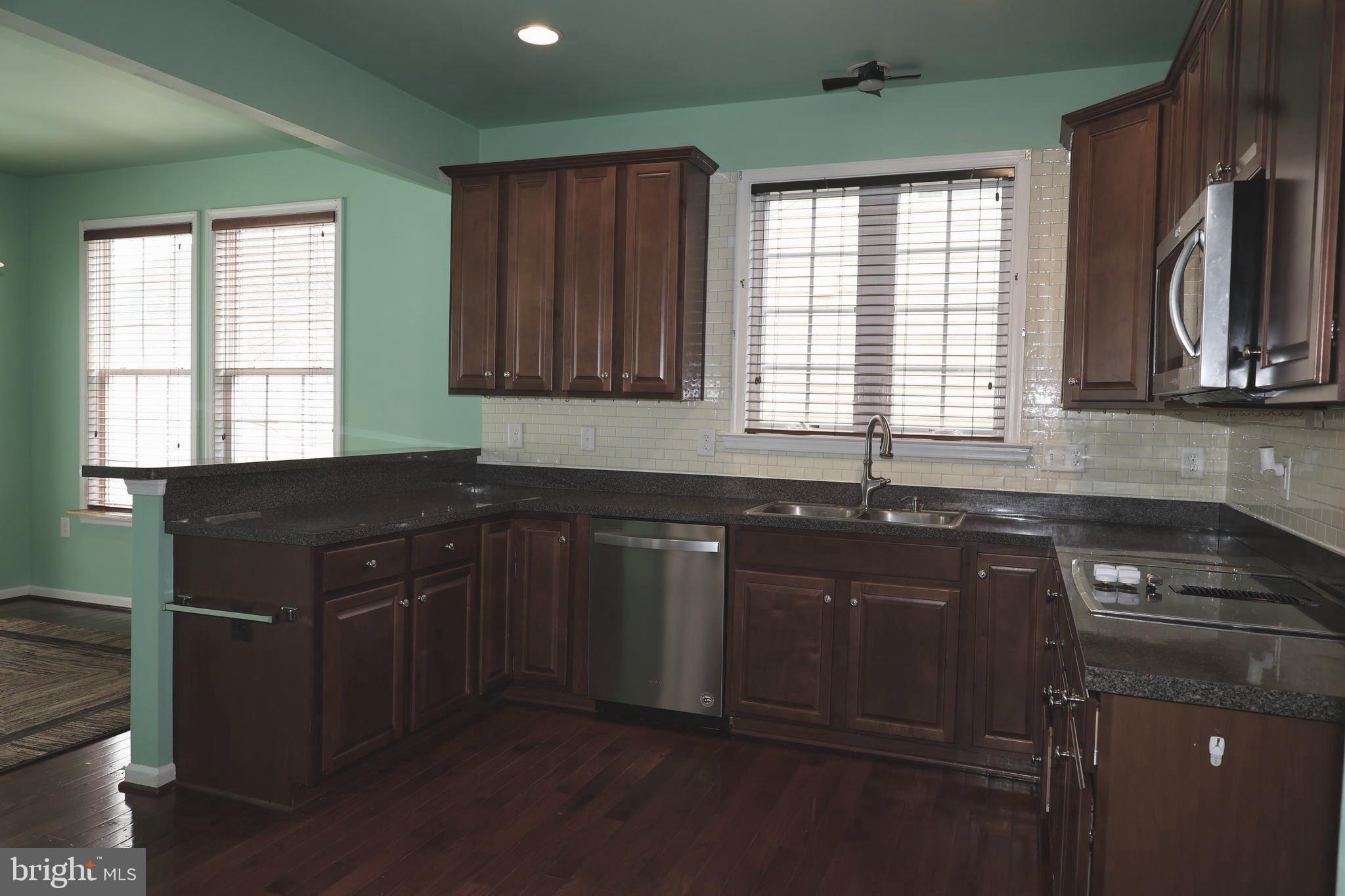 1224 N FAIRFAX BOULEVARD