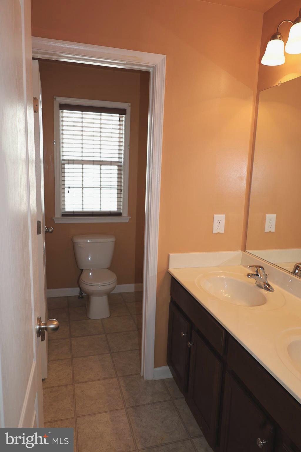 1224 N FAIRFAX BOULEVARD