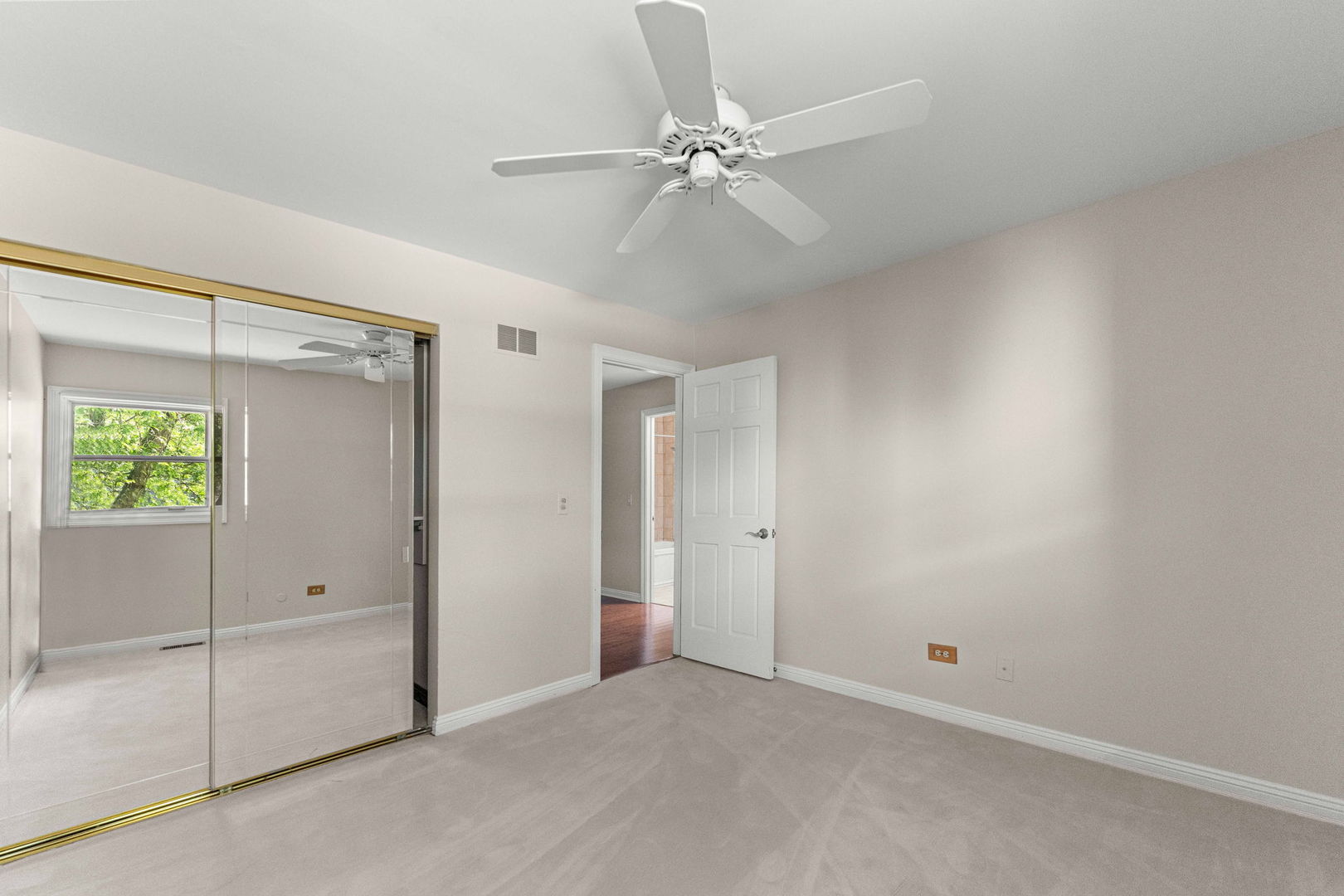 1093 Poplar Court
