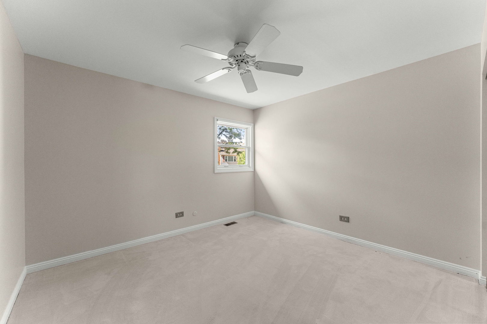 1093 Poplar Court