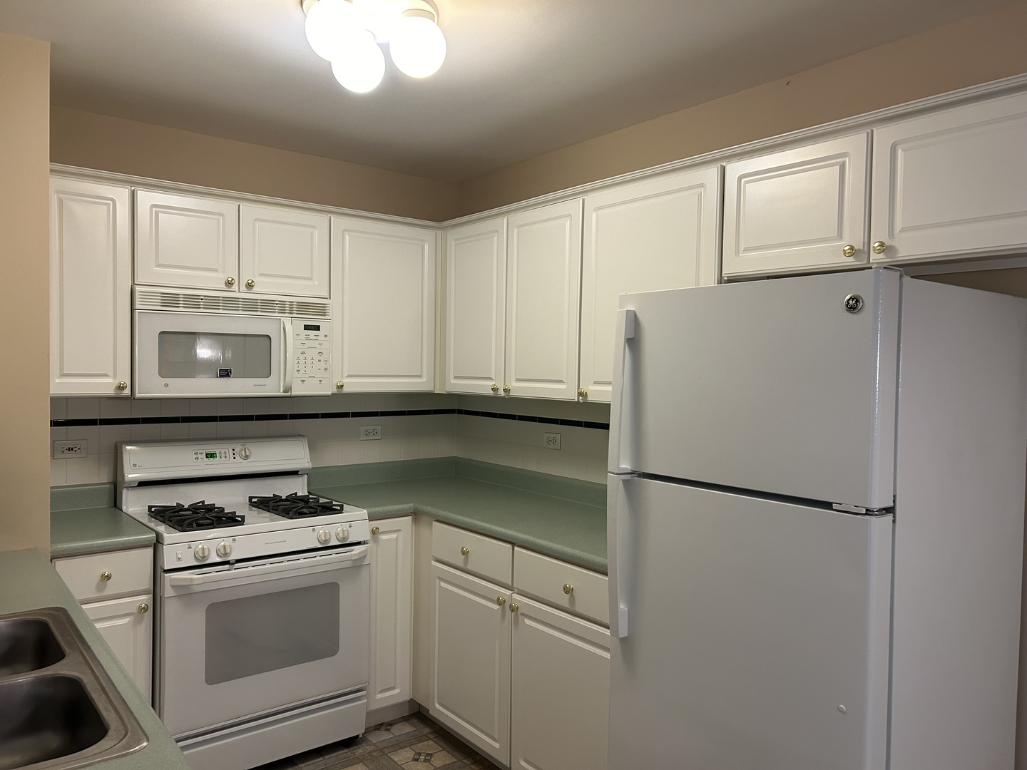 35 Hunt Club Drive Unit: 65