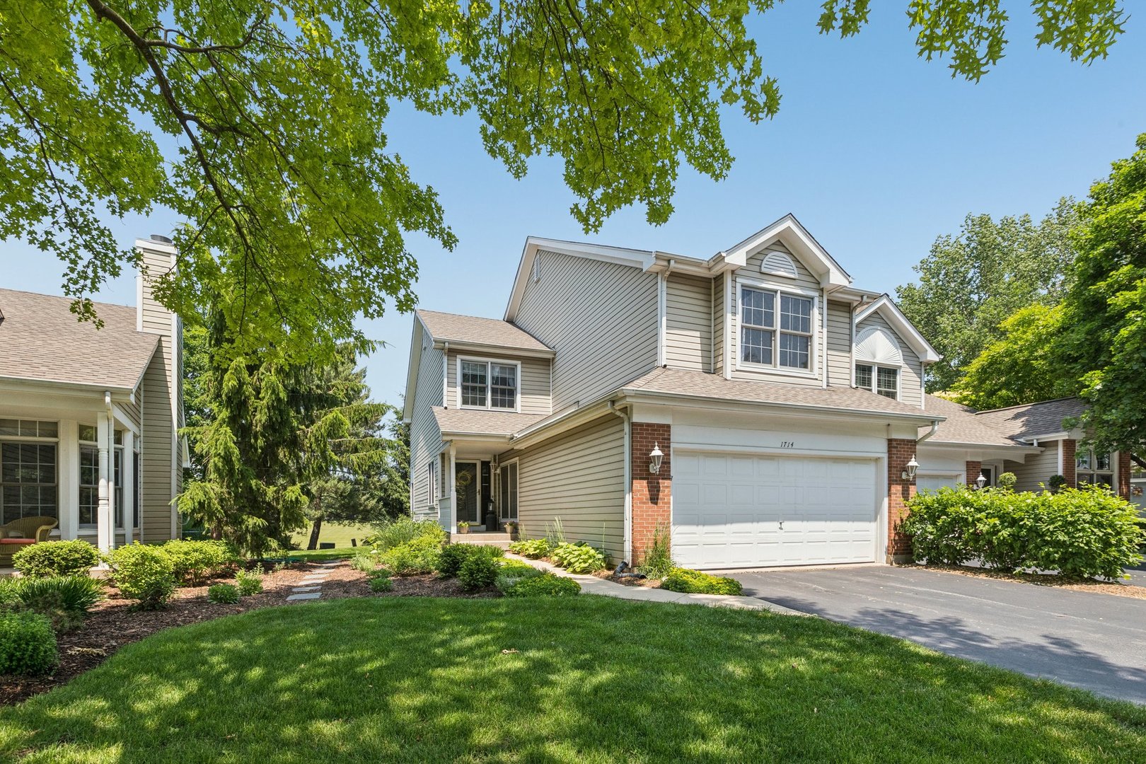 1714 Waverly Circle