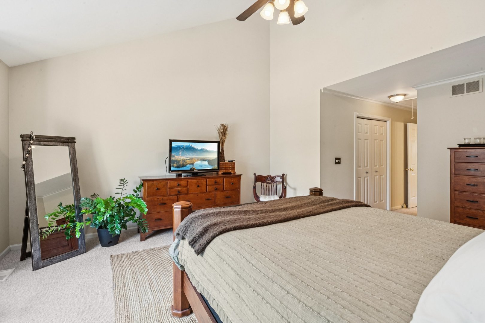 1714 Waverly Circle