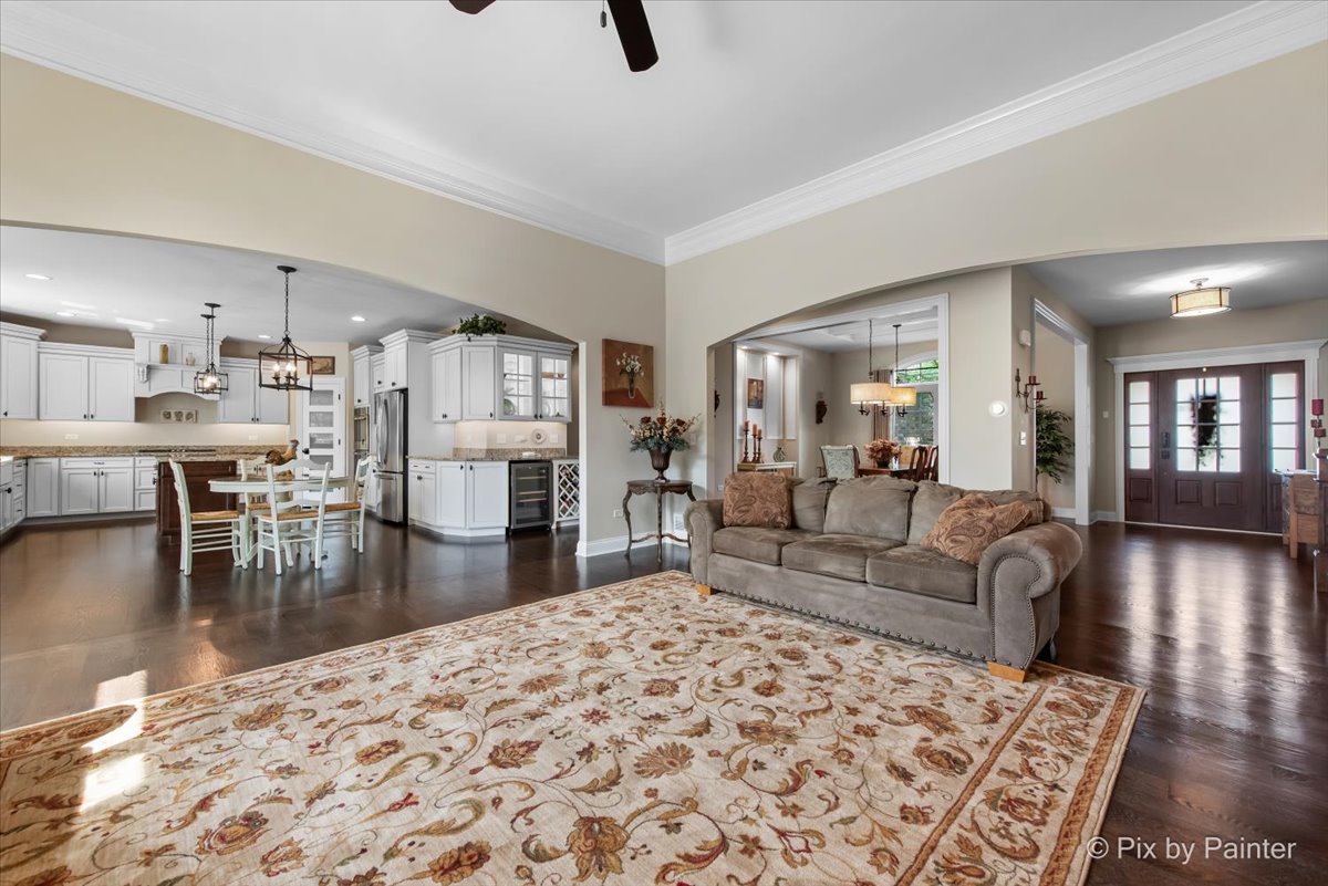 1075 Redbud Lane