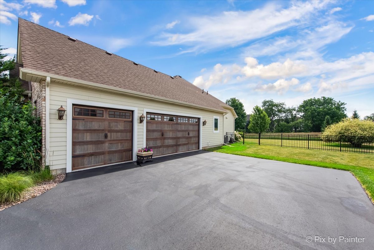 1075 Redbud Lane