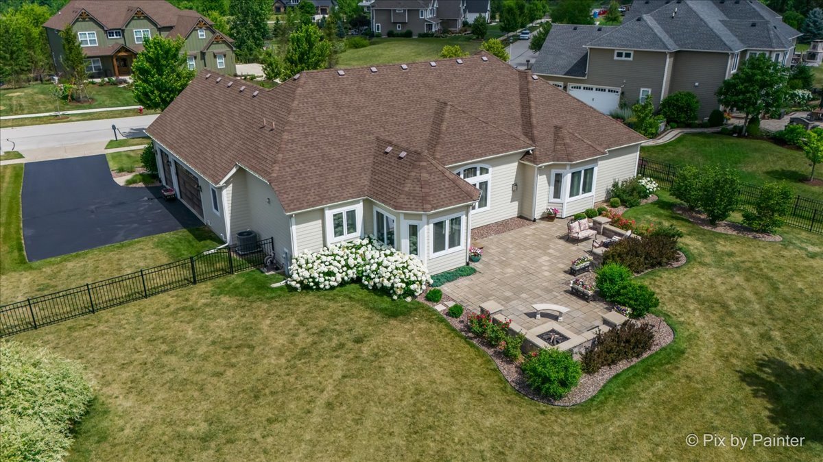 1075 Redbud Lane