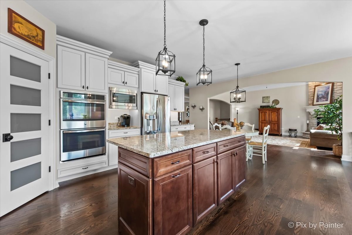 1075 Redbud Lane