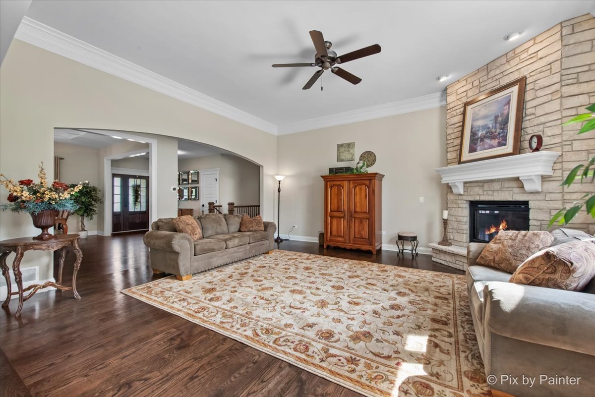 1075 Redbud Lane