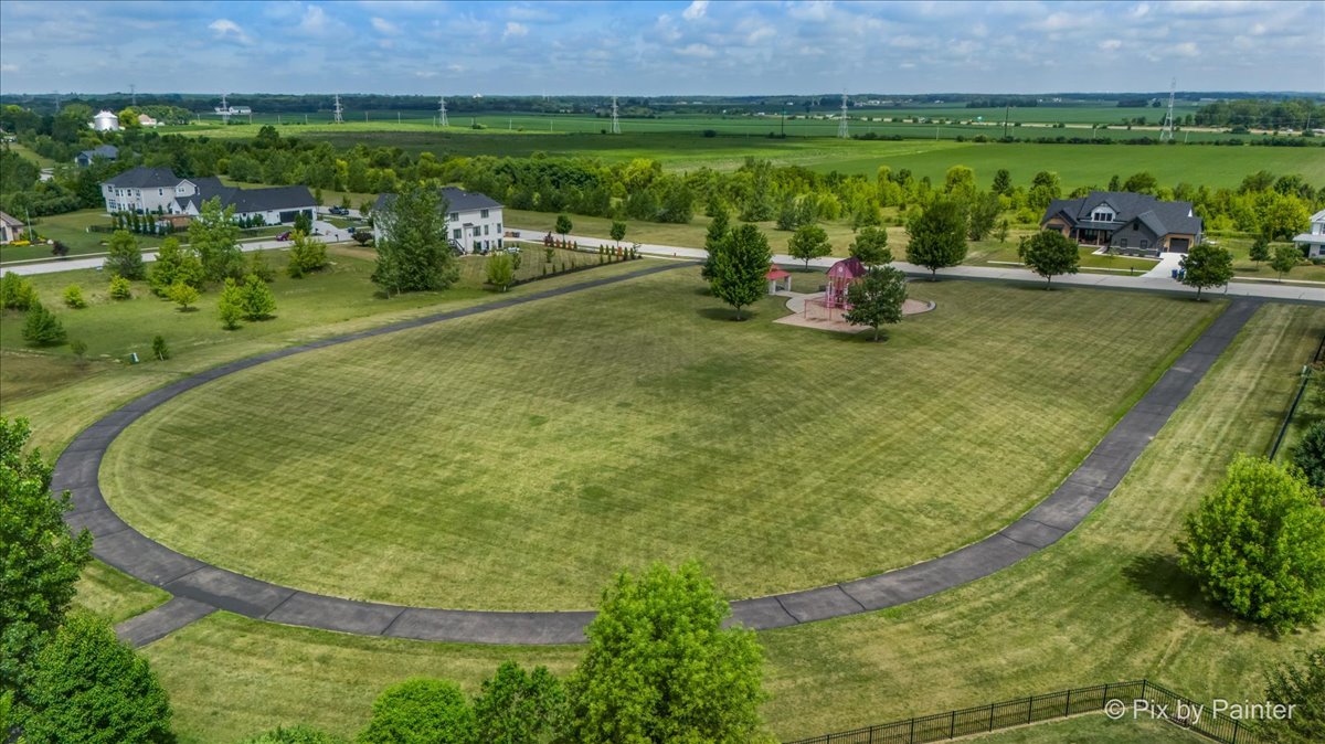 1075 Redbud Lane