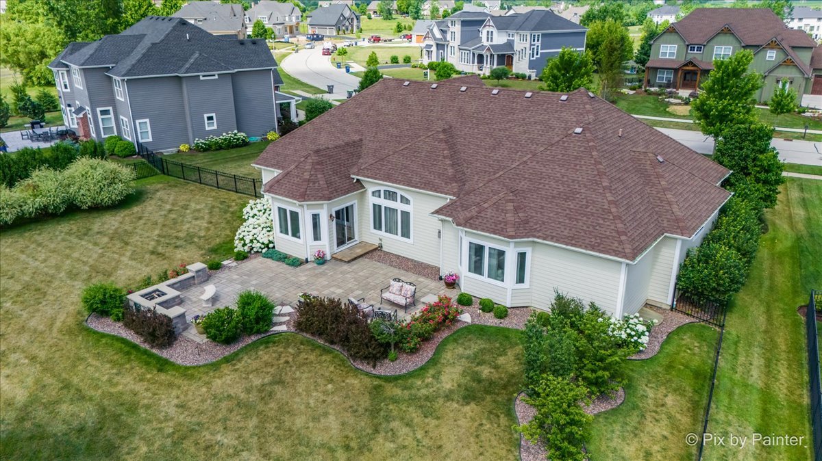 1075 Redbud Lane