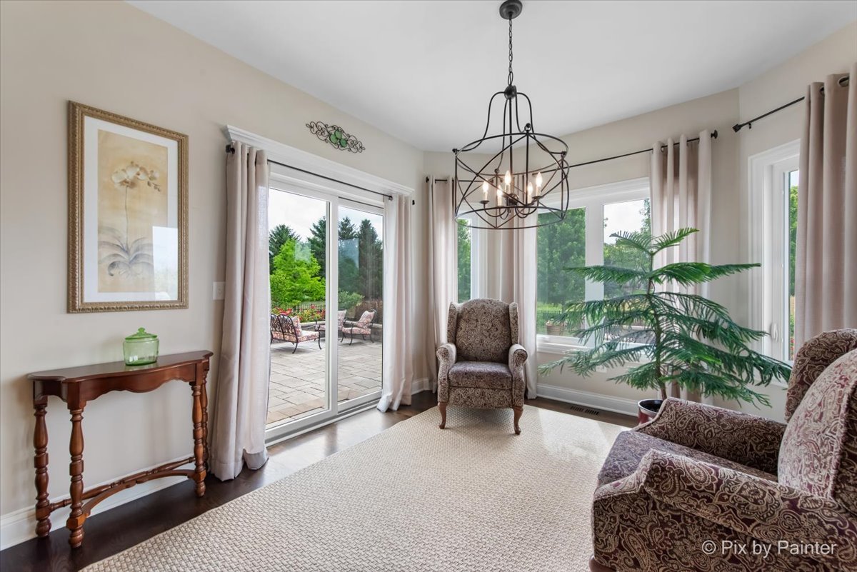 1075 Redbud Lane