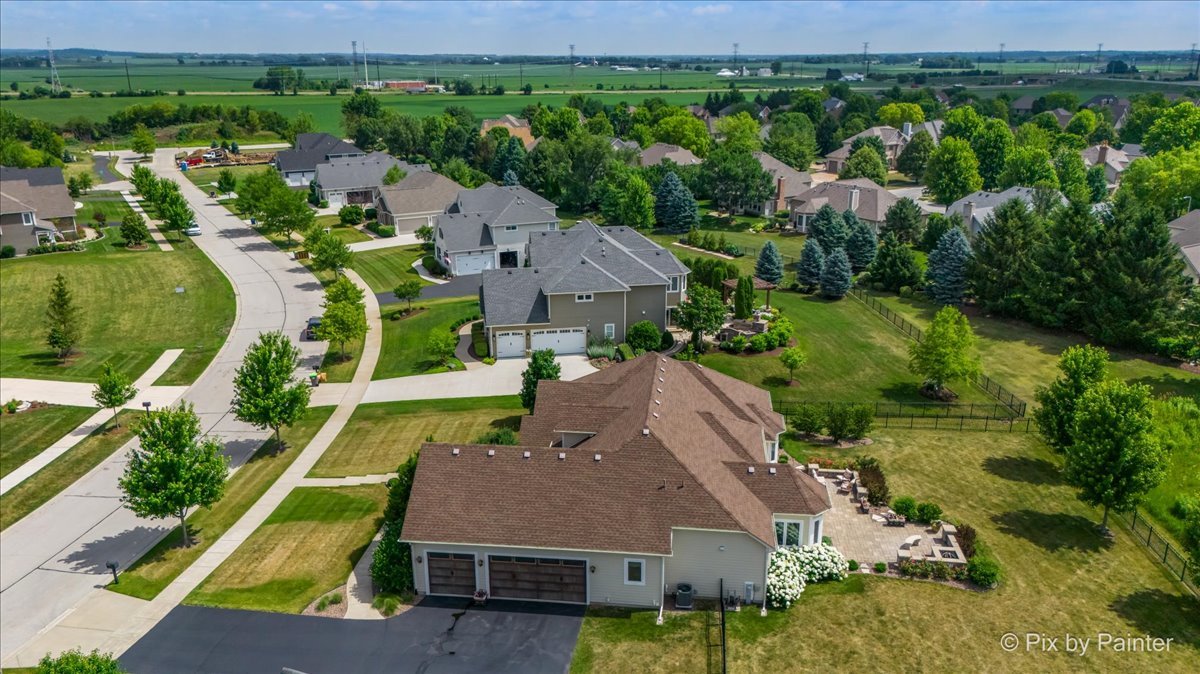 1075 Redbud Lane