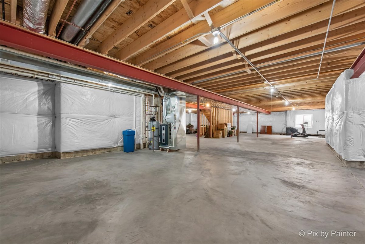 1075 Redbud Lane