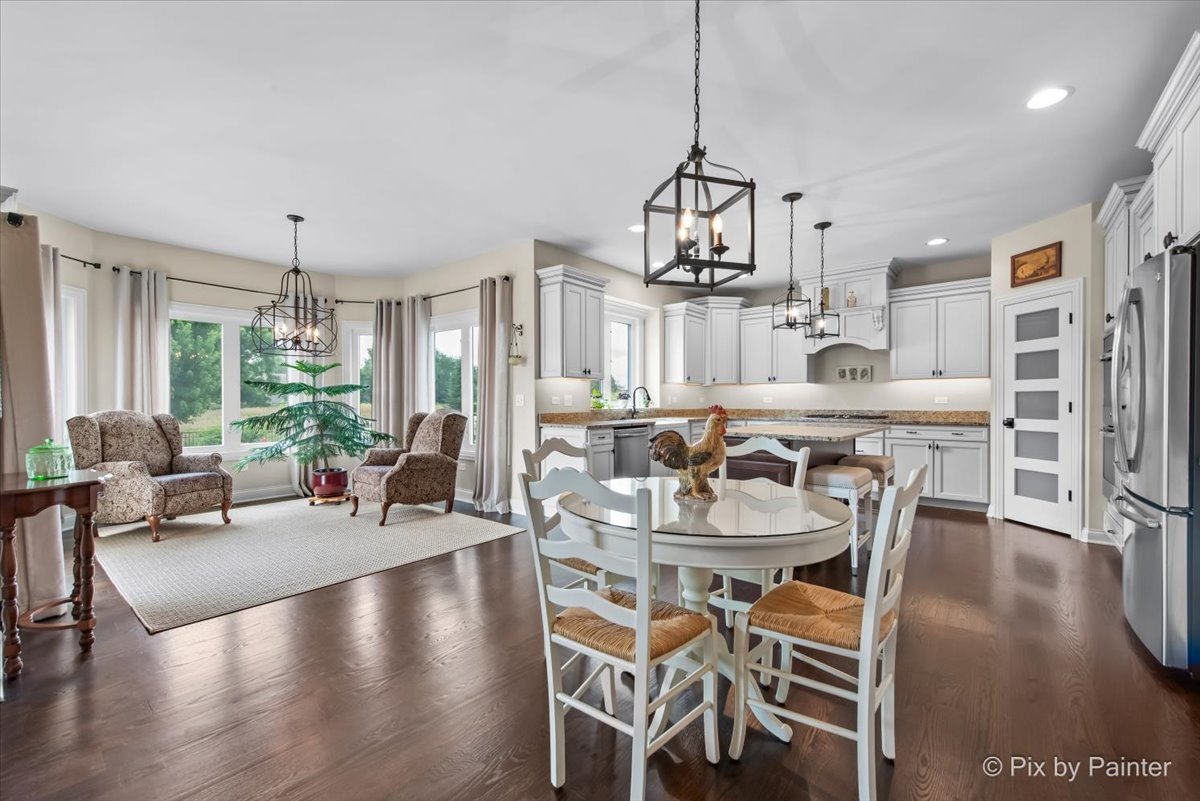 1075 Redbud Lane