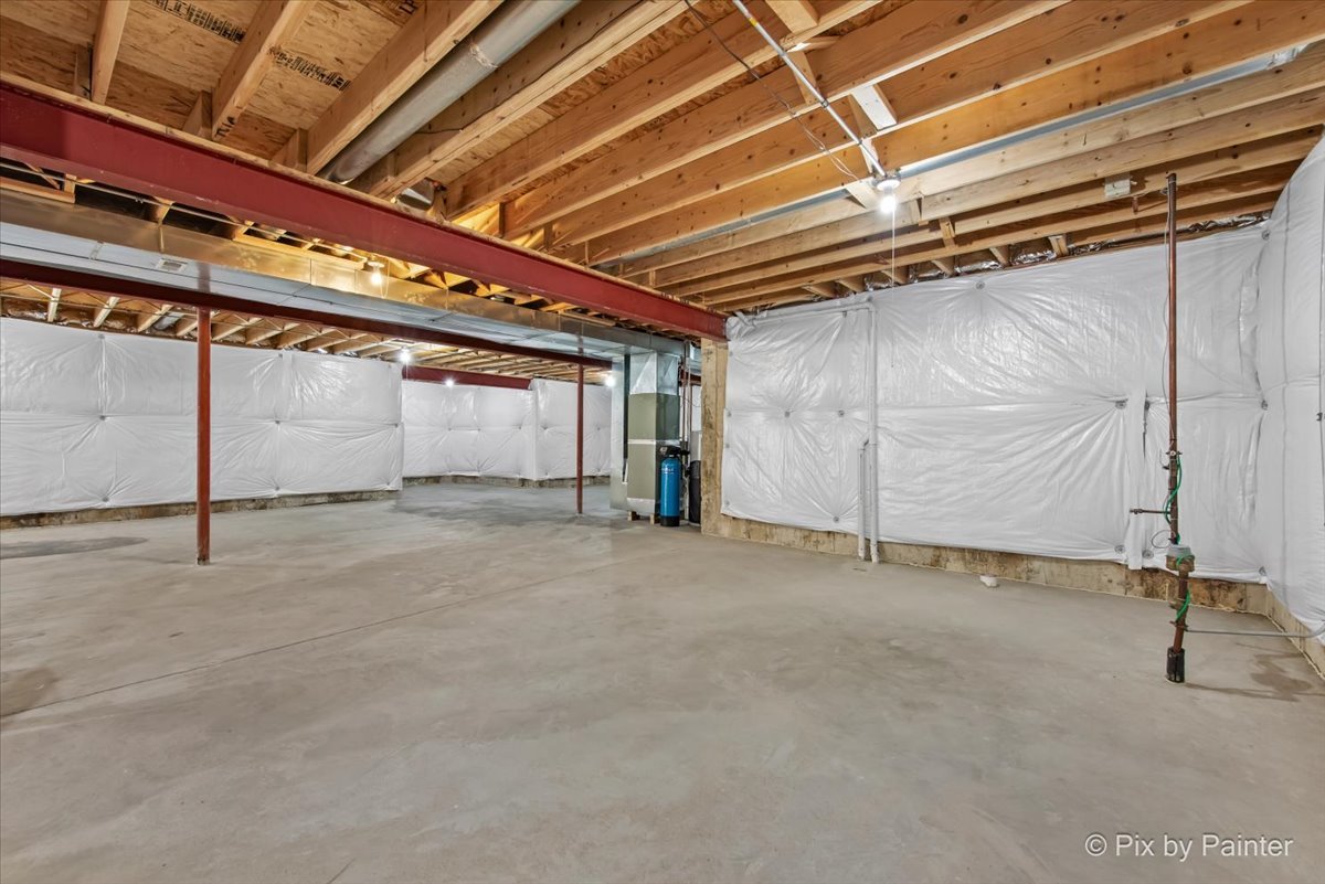 1075 Redbud Lane