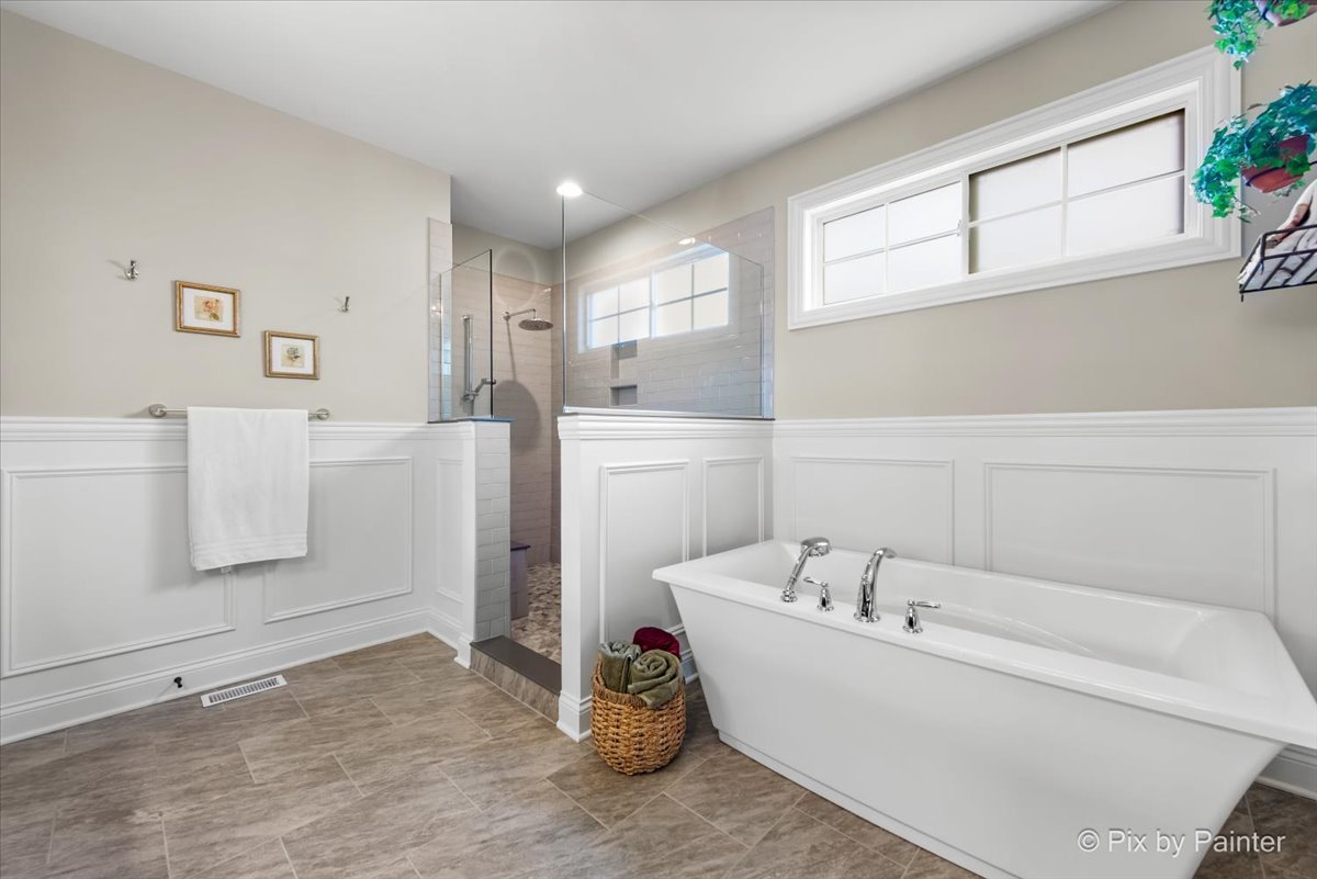 1075 Redbud Lane