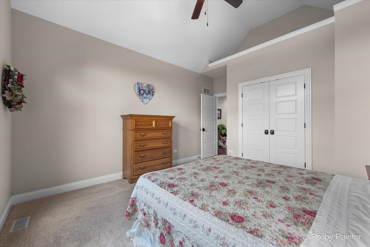 1075 Redbud Lane