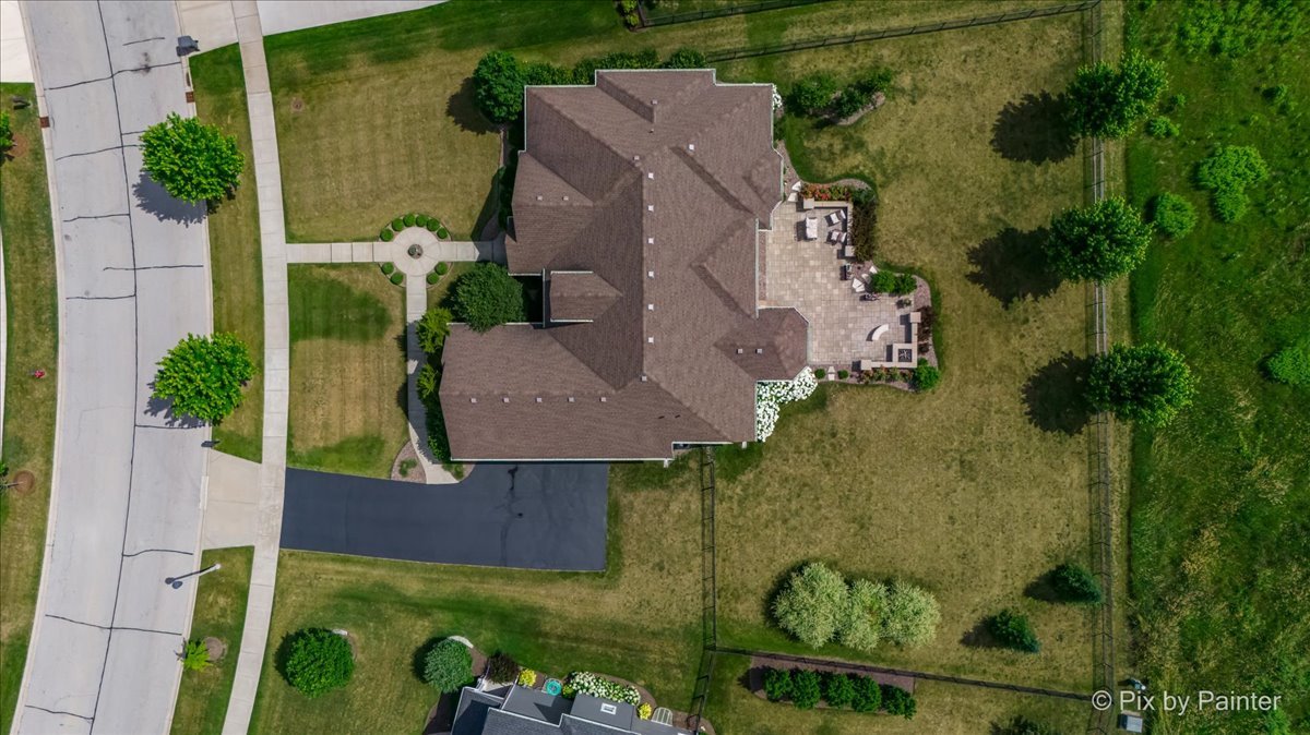 1075 Redbud Lane