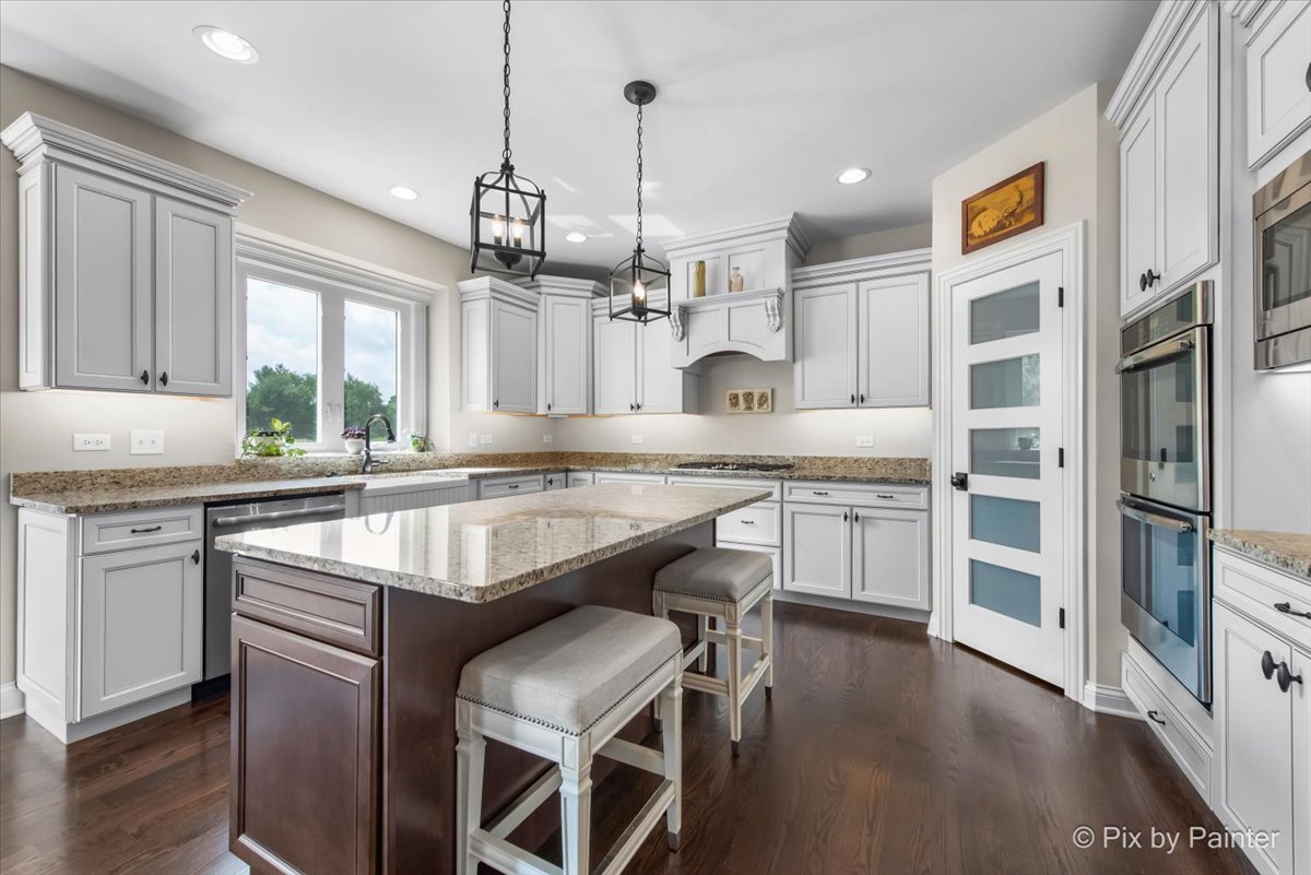 1075 Redbud Lane