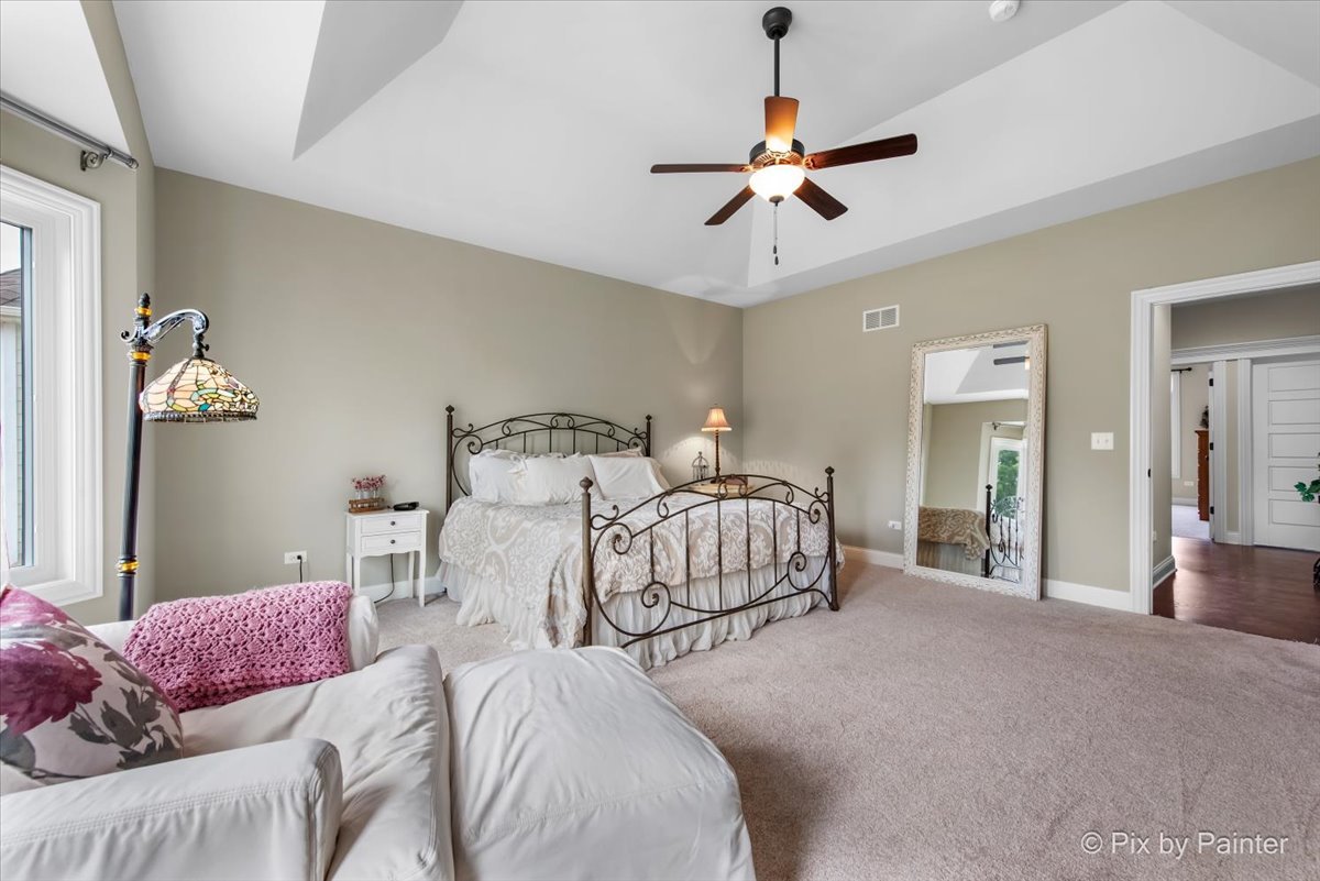 1075 Redbud Lane