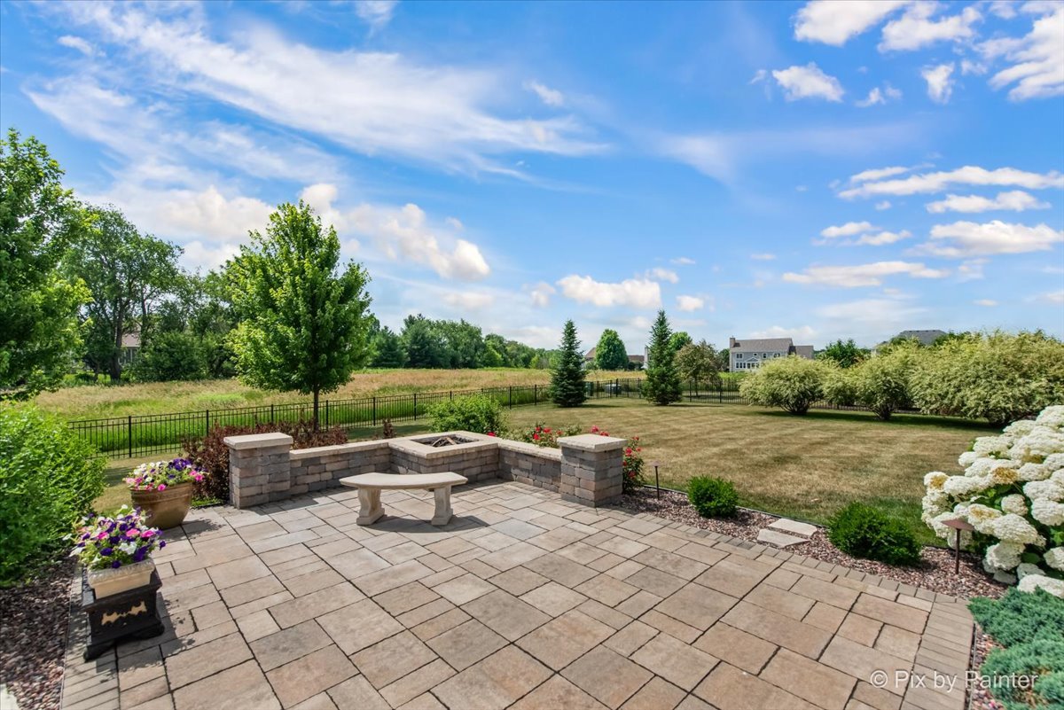 1075 Redbud Lane