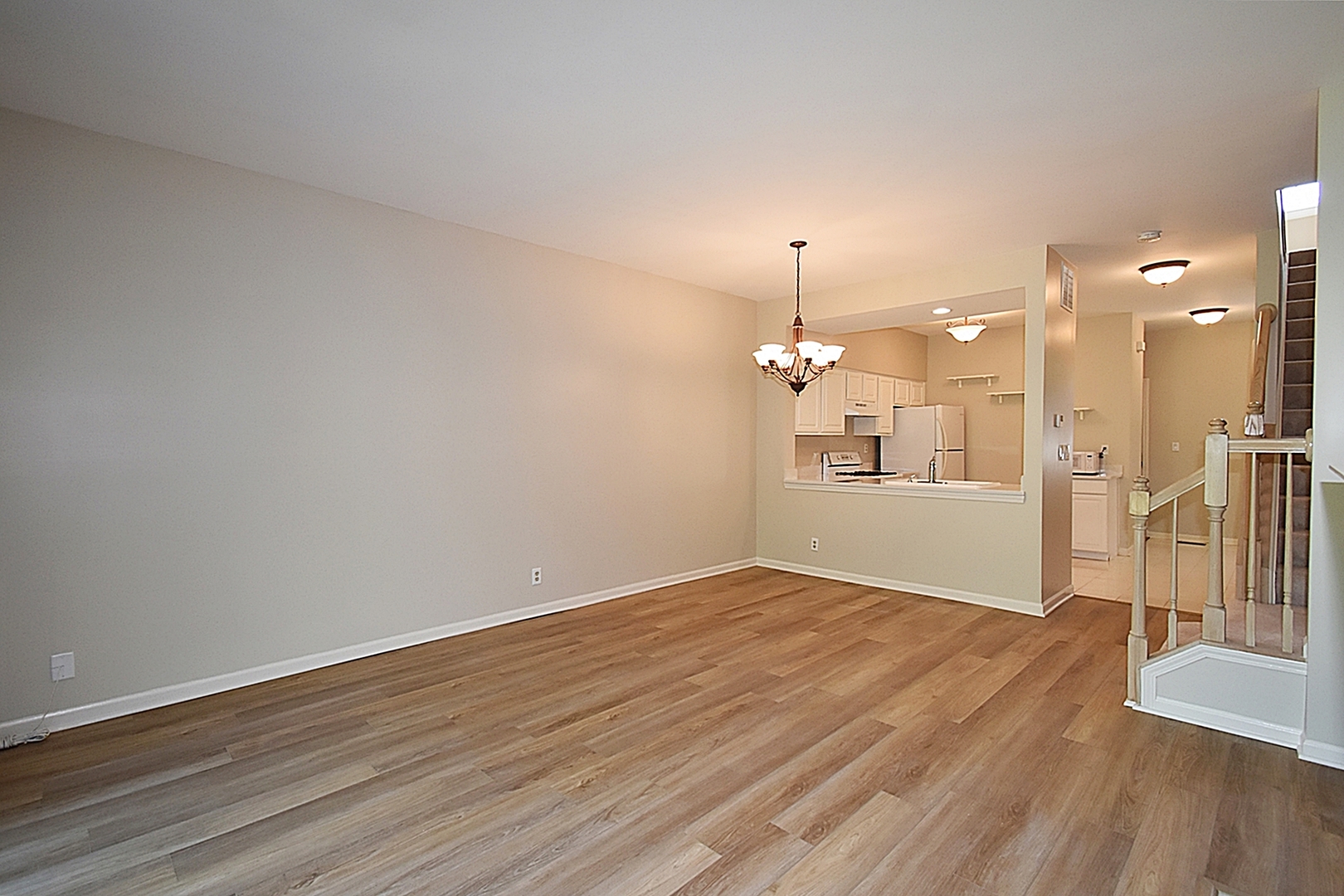 1815 Moore Court