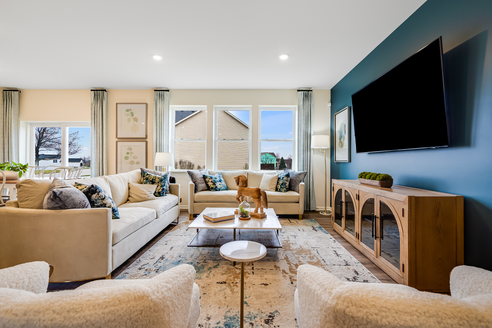 827 W. Hampshire Drive