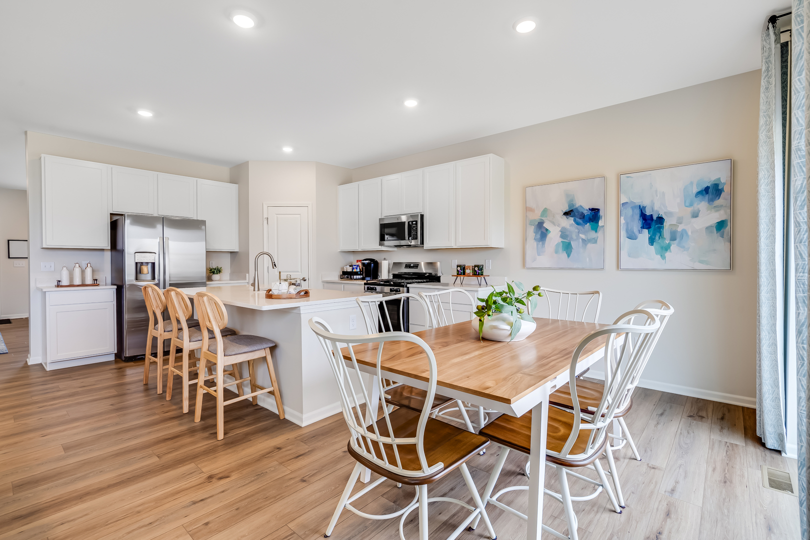 827 W. Hampshire Drive