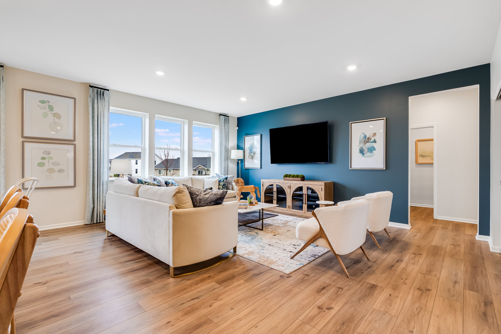 827 W. Hampshire Drive