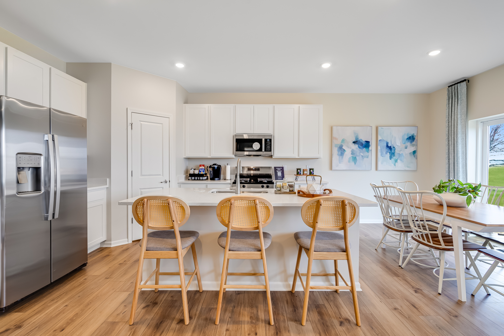 827 W. Hampshire Drive