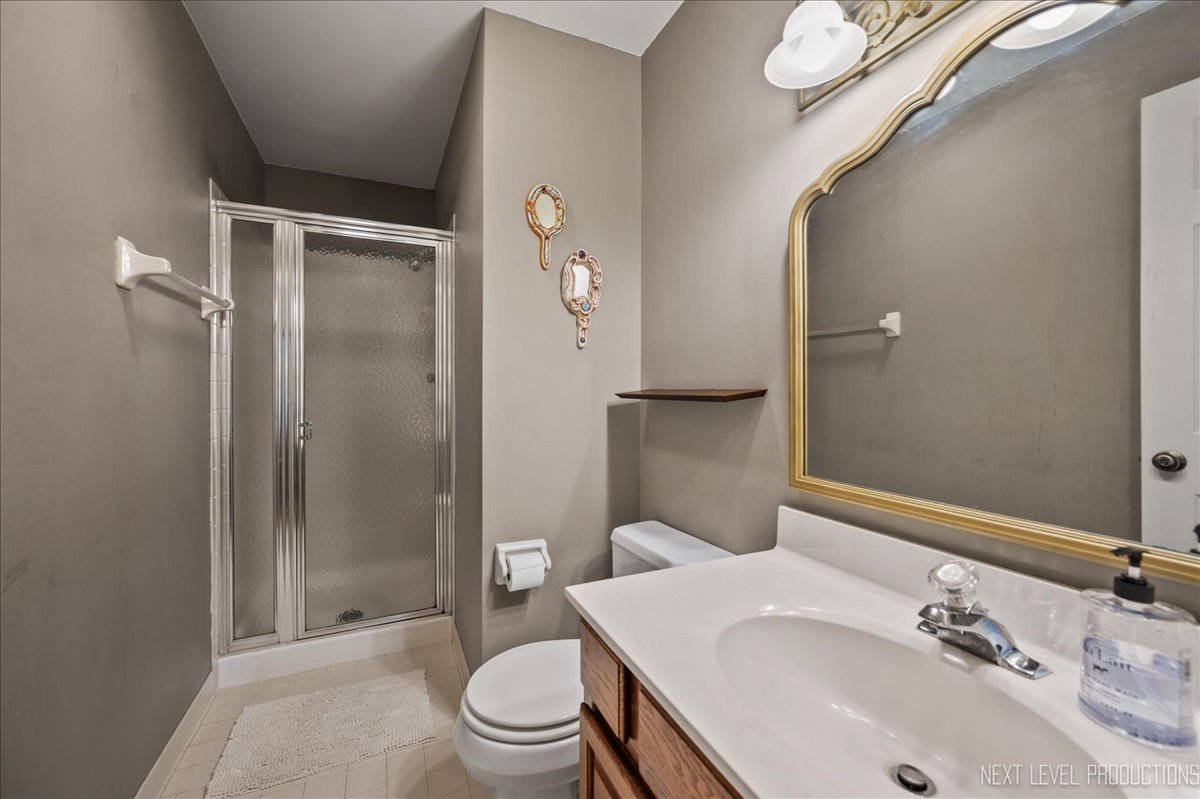 977 West Court Unit: A